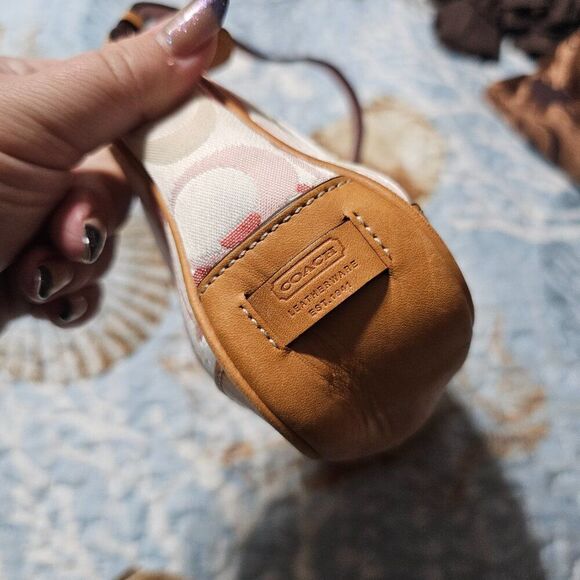 2003 Vintage y2k Coach Demi Shoulder Bag in Pink Optic Signature Monogram Purse - Picture 5 of 6